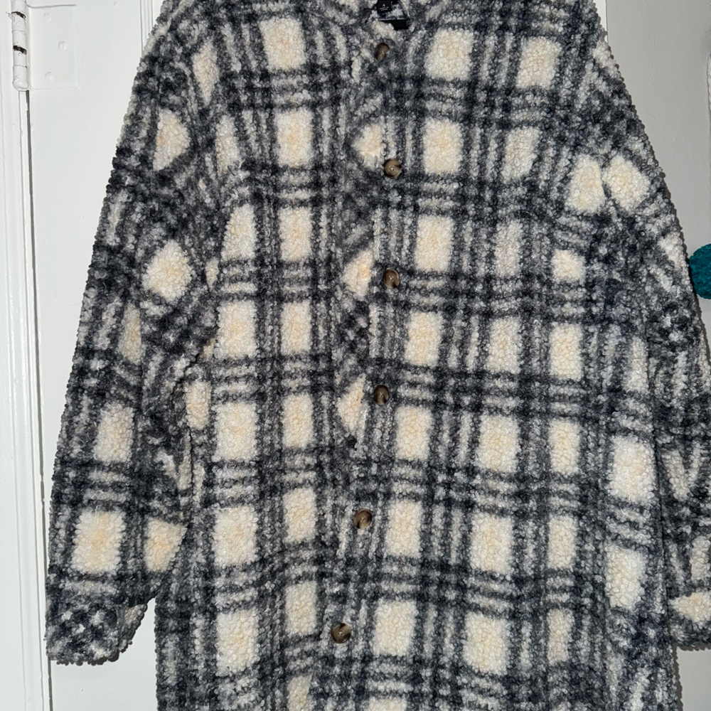 Torrid Shacket - Picture 2 of 3